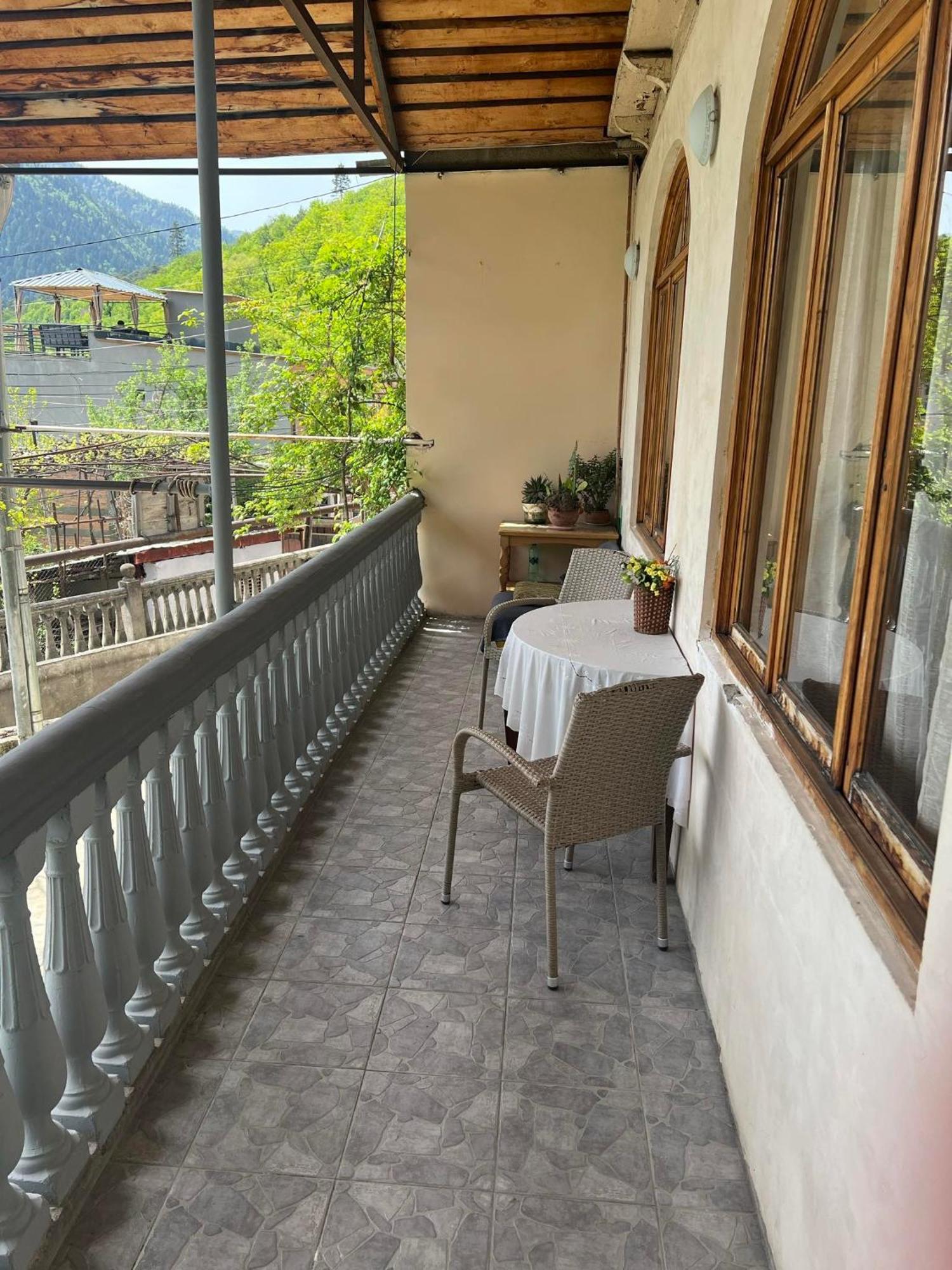 Shota'S Guest House Боржоми Екстериор снимка